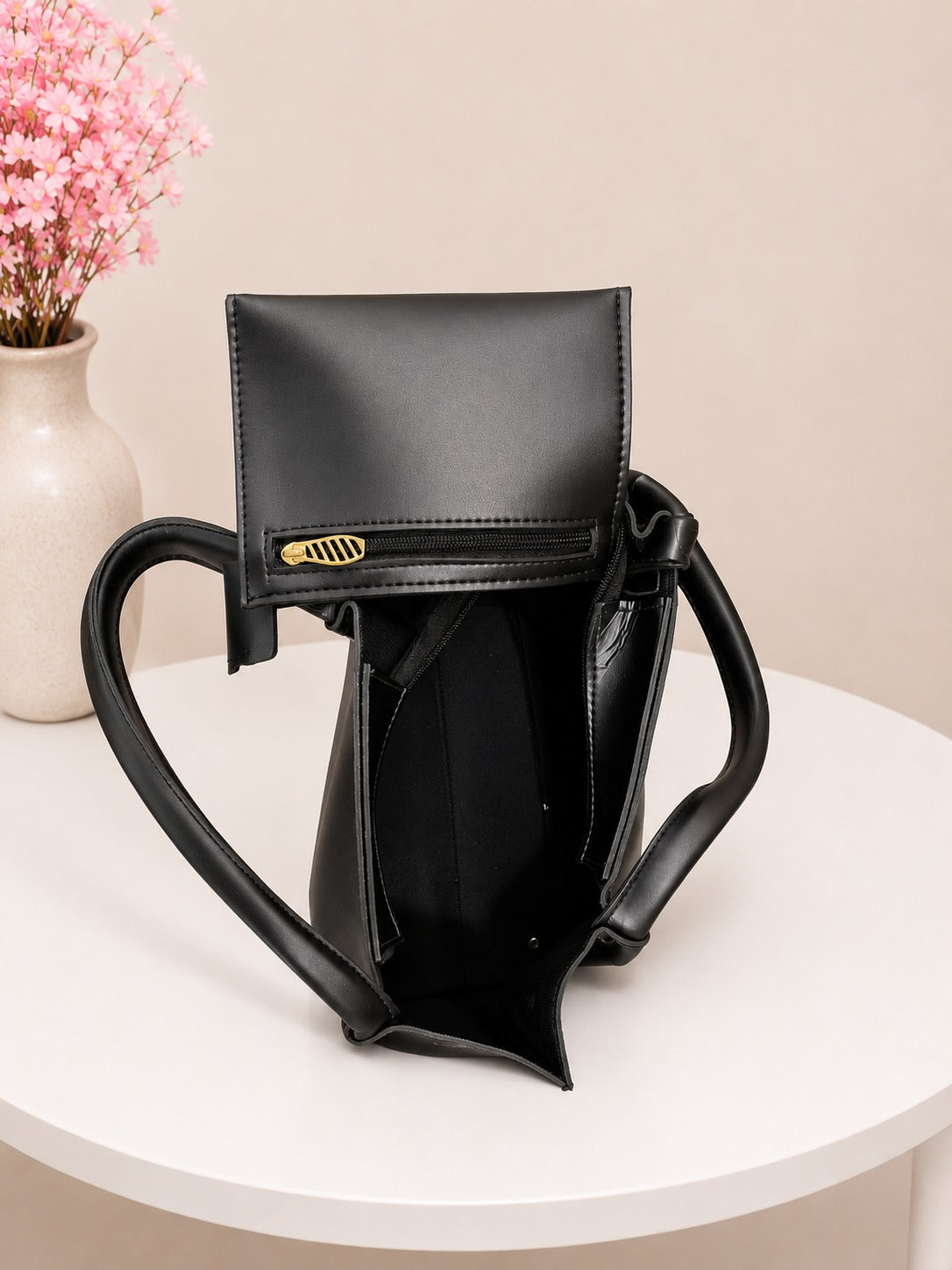 Classic Minimalist Everyday Tote Bag - Matte Black"